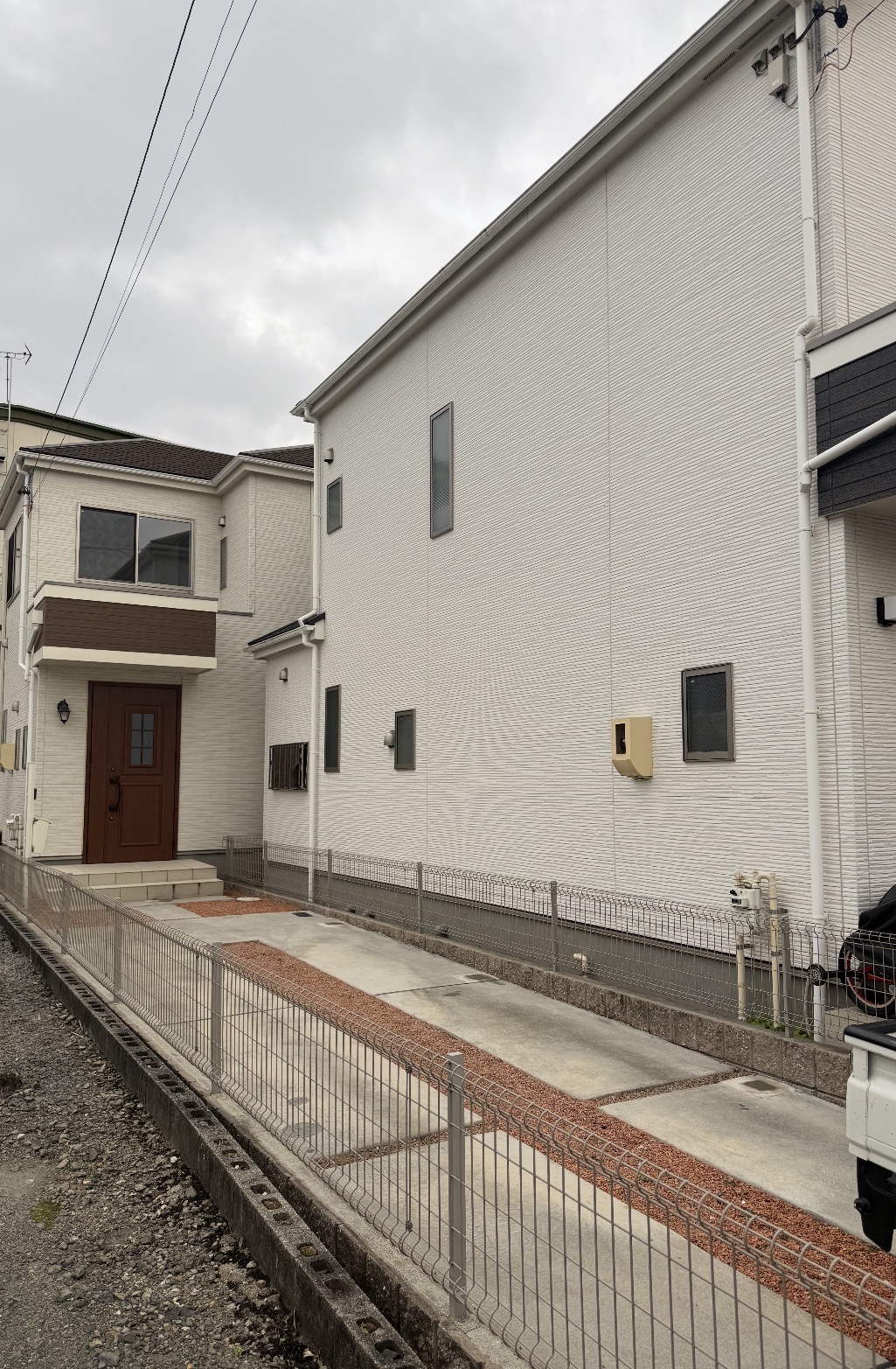 名古屋市　天白区　ルーフバルコニー付き　カーポート撤去　施工後